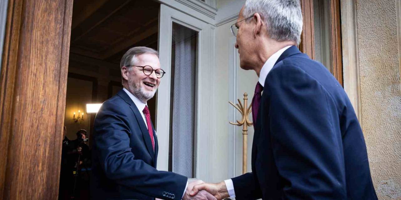 Nato Genel Sekreteri Stoltenberg Prag’da