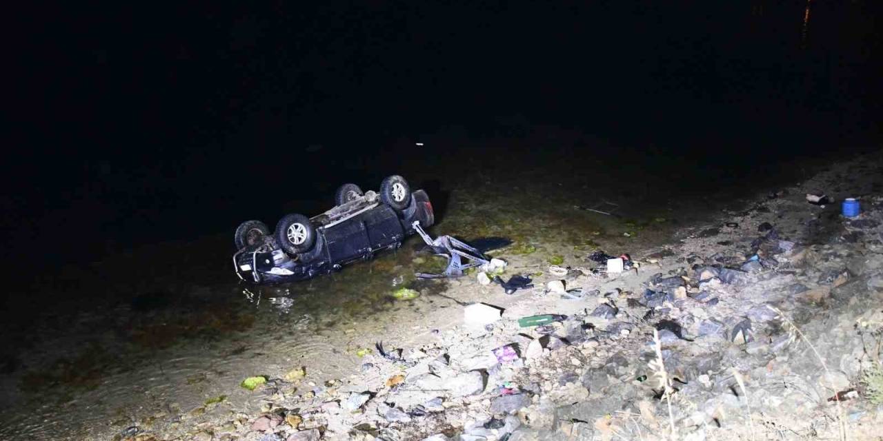 Çanakkale’de Otomobil Denize Uçtu, Sürücü Hayatını Kaybetti