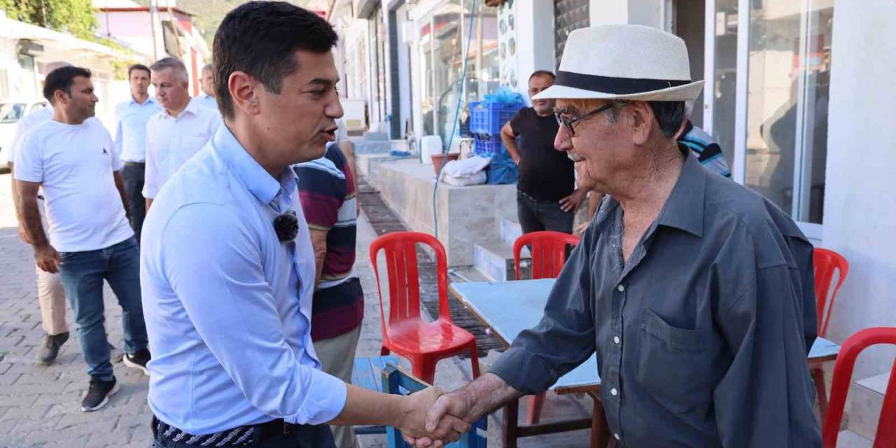 Başkan Ünlü, Vatandaşları Dinlemeye Devam Ediyor