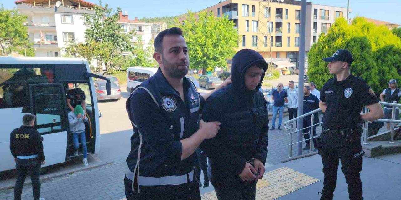 Zonguldak’ta Dolandırıcılık Operasyonu: 8 Şüpheli Adliyede
