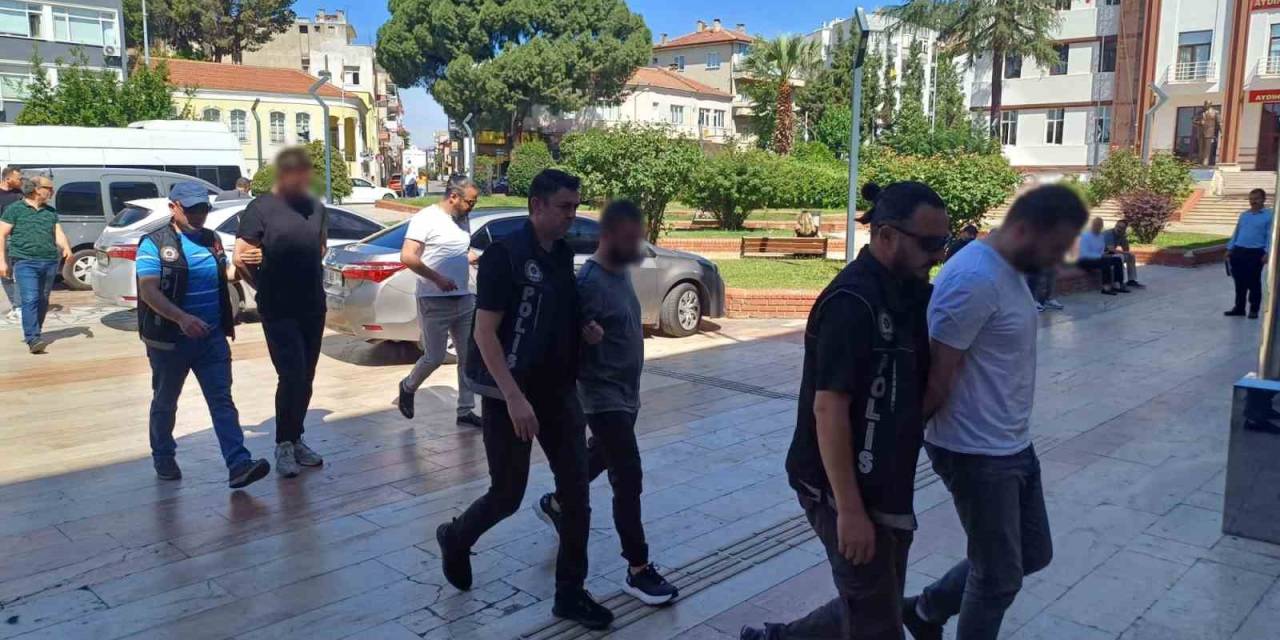 Narkotik Köpeği ’gece’ Şüphelileri Affetmedi