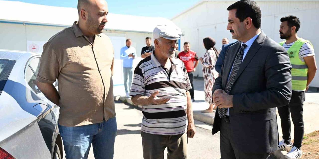 Taşkın, Acıbadem Konteyner Kent’i Ziyaret Etti