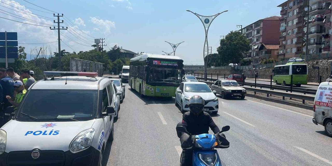 Alper Gezeravcı Kazada Yaralandı