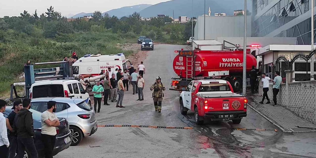 Tekstil Fabrikasının Bacasında Korkutan Yangın