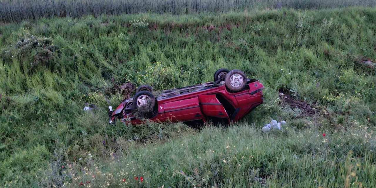 Kontrolden Çıkan Otomobil Dere Yatağına Devrildi