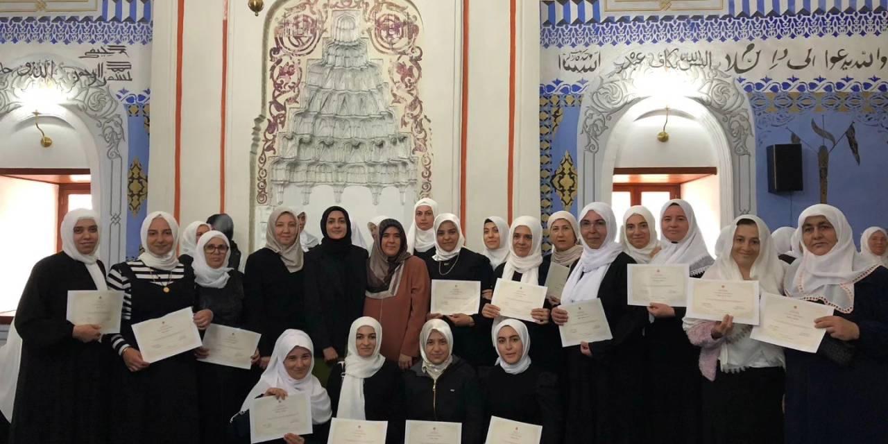 Sivrihisar’da Kur’an Kursları Kapanış Programı Düzenlendi.