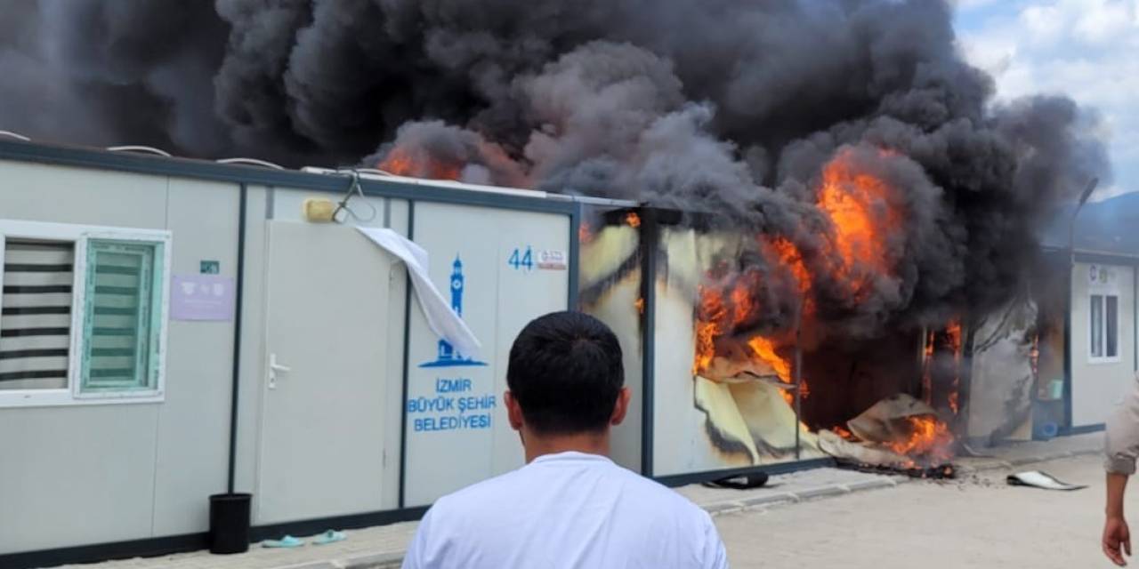 Osmaniye Valisi, Alevlere Teslim Olan Konteyner Kentte İncelemelerde Bulundu