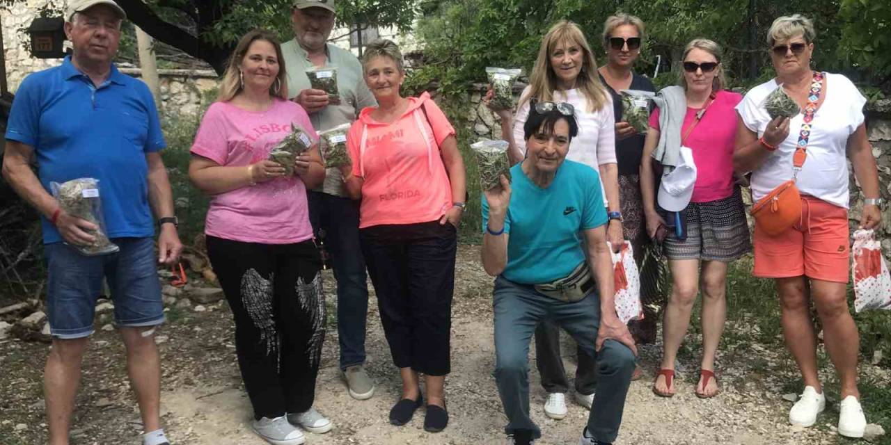 Alman Turistler Yıllardır Aradıkları Şifayı Antalya’nın Doğasında Buldular