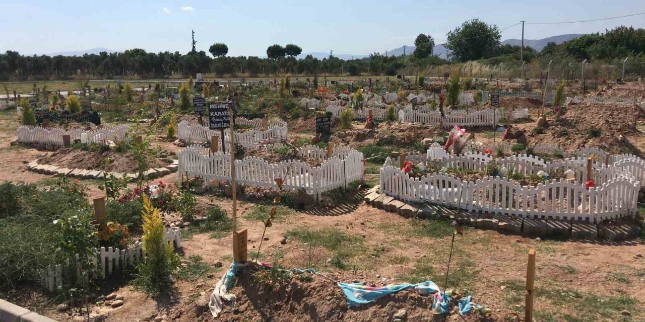 Mahkemeye Taşınan Mezarlıkla İlgili Bilirkişi Raporu Çıktı