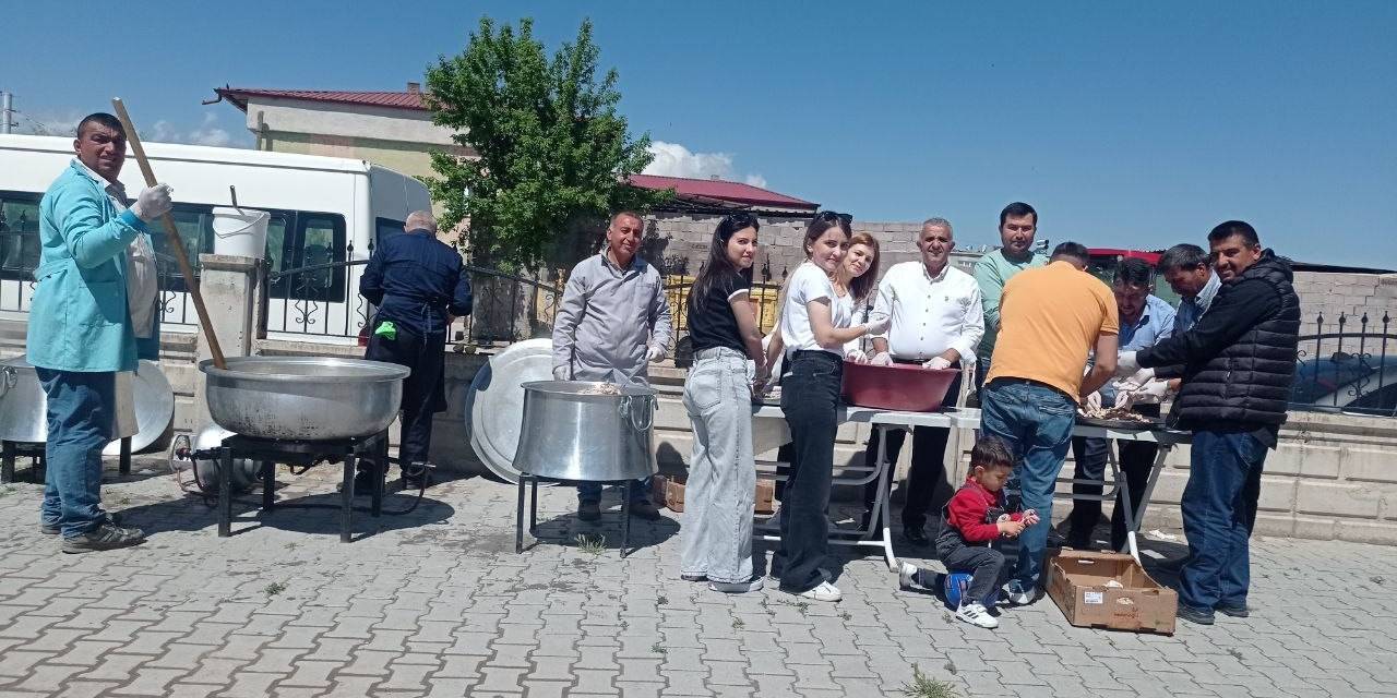 Niğde’de Alay İlkokulu’nda Festival Havasında Pilav Şenliği Yapıldı