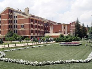 Anadolu Üniversitesi Dünyanın Ve Türkiye’nin En İyileri Arasında