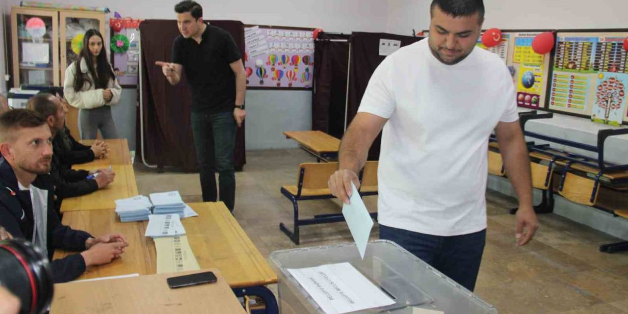 Pınarbaşı Sandık Başına Gitti