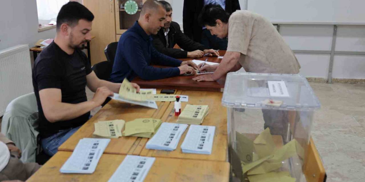 Aksaray’ın Güzelyurt İlçesinde Seçmen Tekrar Sandık Başında