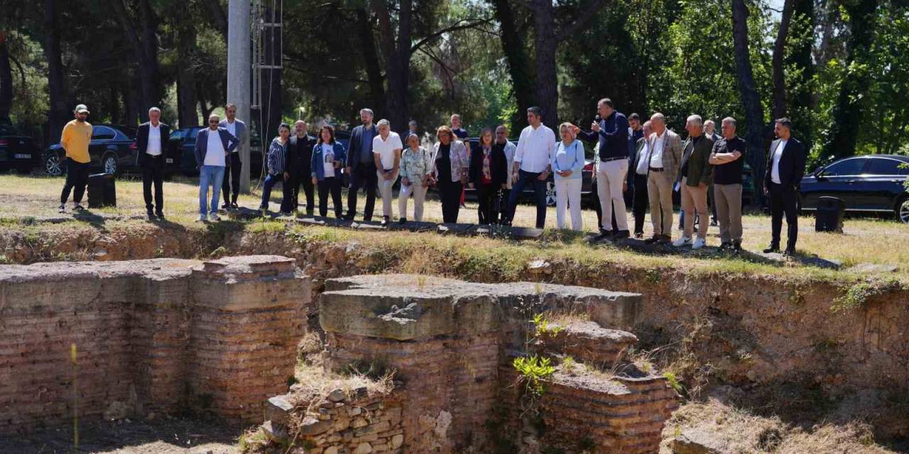 Başkan Gökhan Yüksel’den Kartal’a Arkeopark Müjdesi