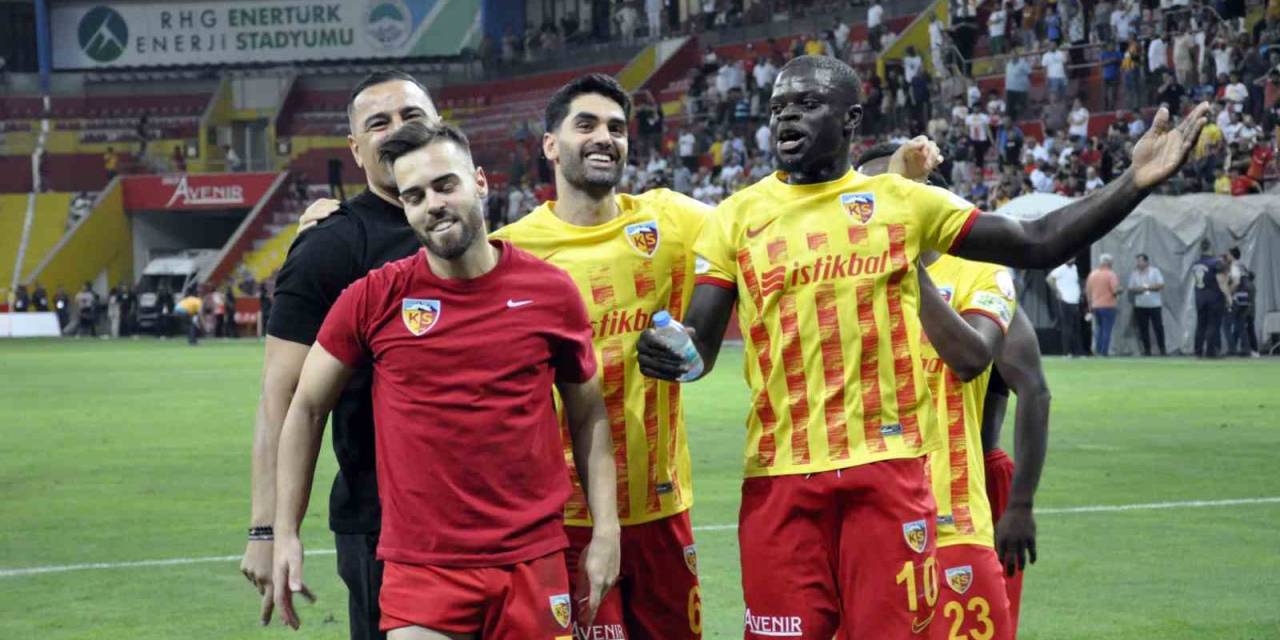 Kayserispor’da 16 Yabancı Futbolcu Forma Giydi