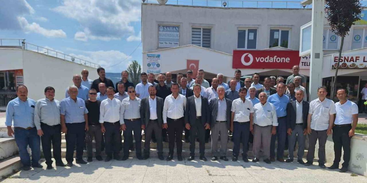 Selendi’de Muhtarlar Derneği Başkanı Ustacı Oldu