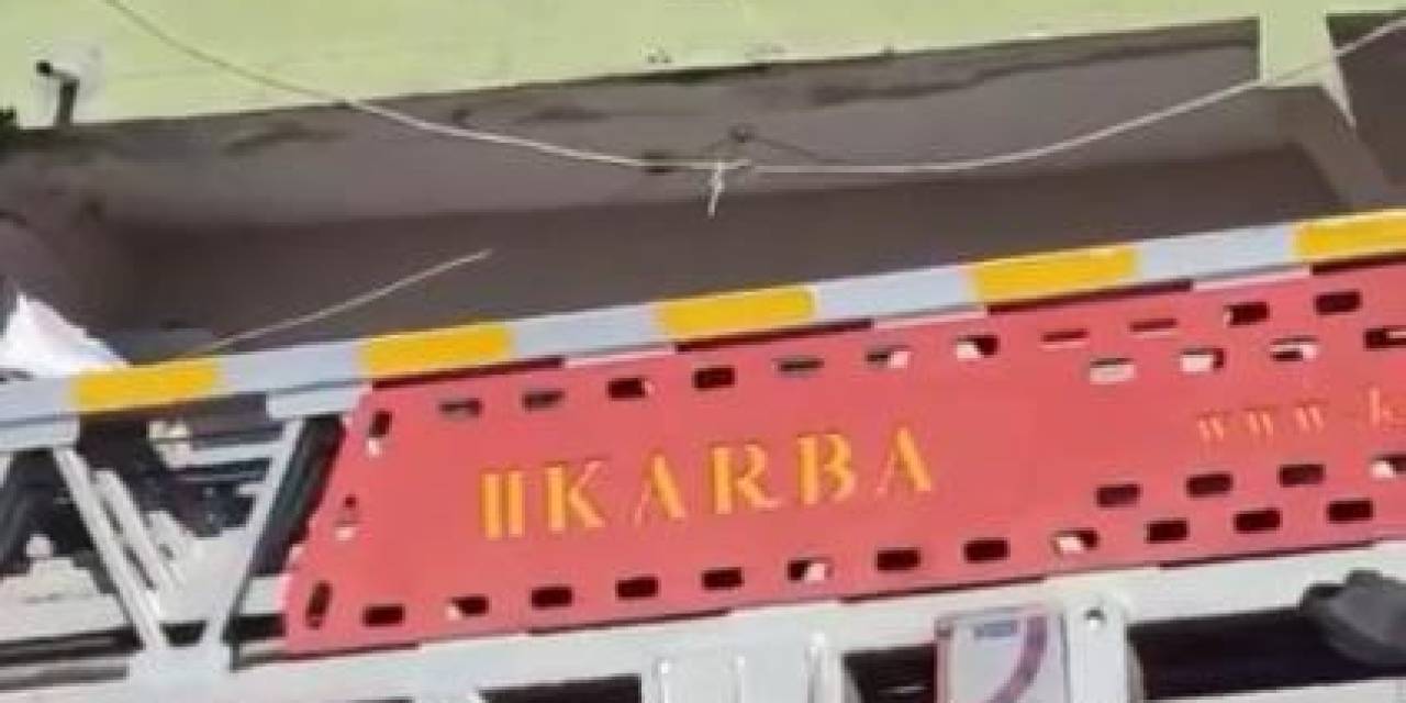 İntihar Etmek İsteyen Kadını İtfaiye Ekipleri Yakaladı, O Anlar Kamerada