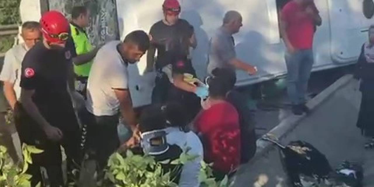 Servis Aracı Kaza Yaptı: 1 Ölü, 7 Yaralı