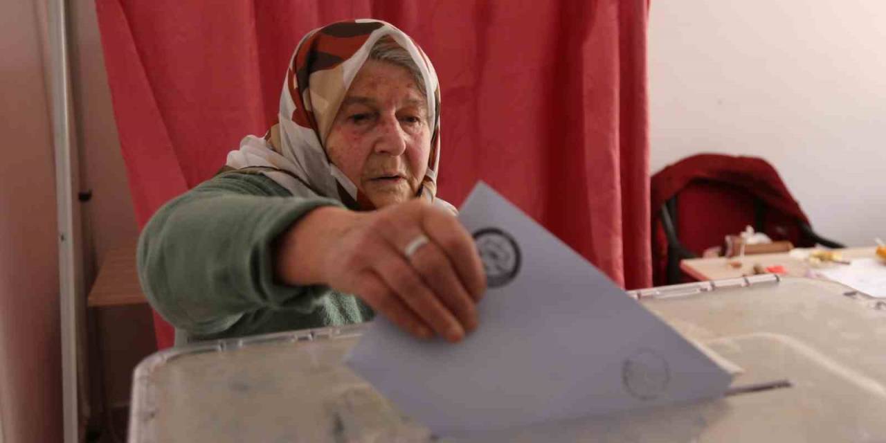 Kastamonu’da 7 Köyde Vatandaşlar Muhtar Seçmek İçin 2 Ay Sonra Yeniden Oy Kullandı