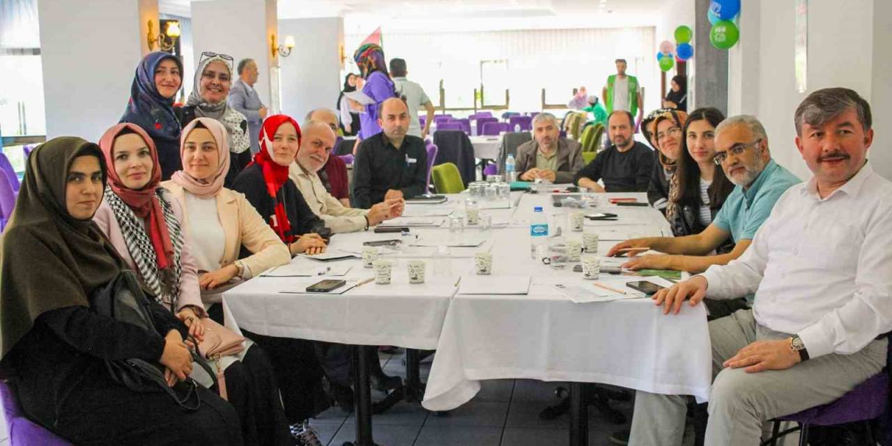 Samsun’da ‘İyilikte Yarışan Sınıflar Projesi’nin Çalıştayı Gerçekleşti