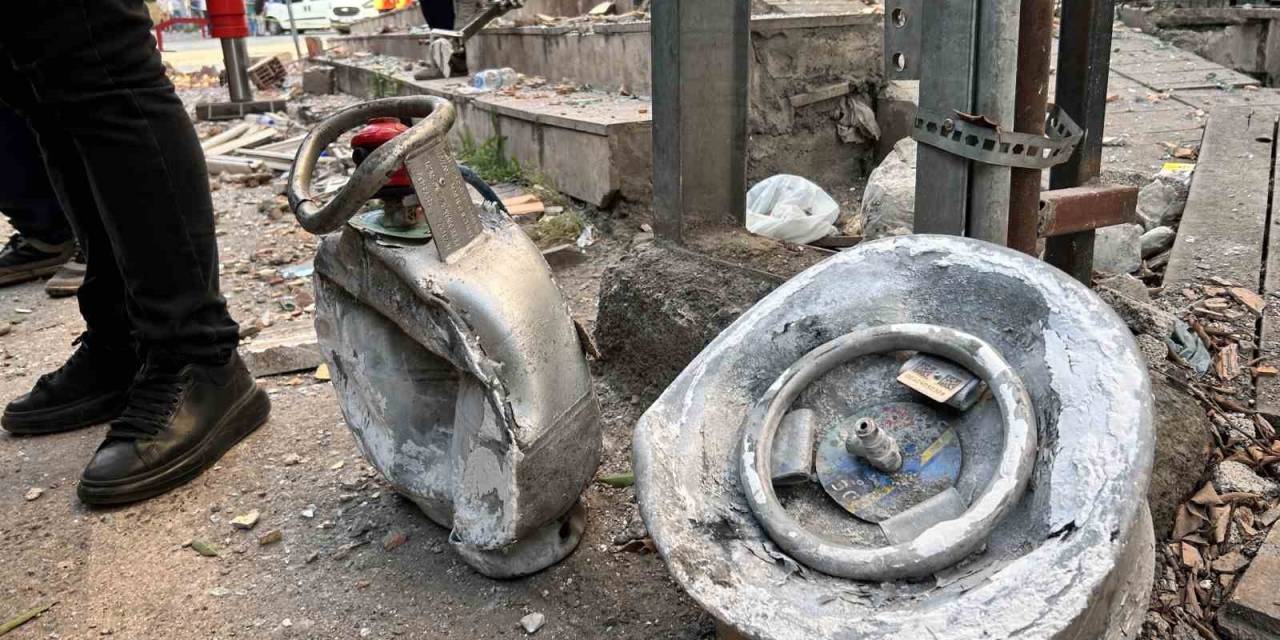 Hatay’daki Patlamada Yaşanan Panik Kamerada