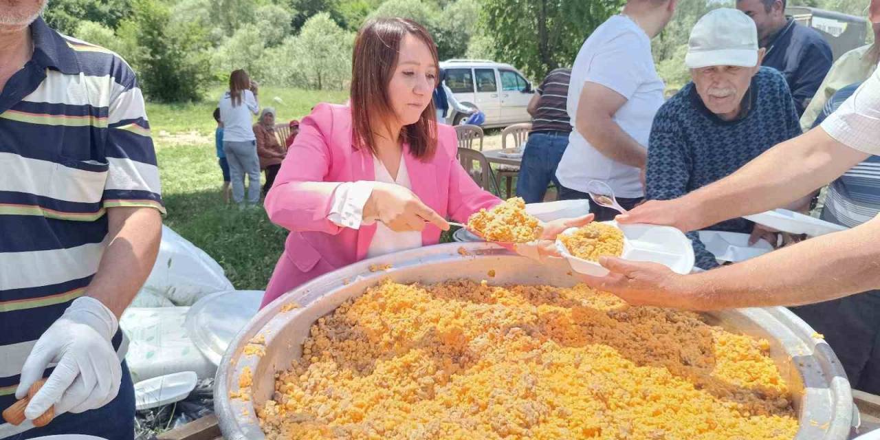 30 Yıl Aradan Sonra İlçe Halkı Şükür Duasında Buluştu