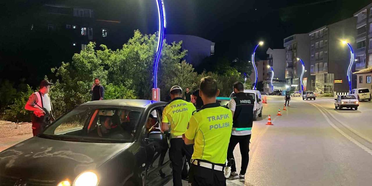 Burdur’da Yapılan Şok Uygulamada 9 Araca Toplam 184 Bin Tl Ceza İşlem Uygulandı