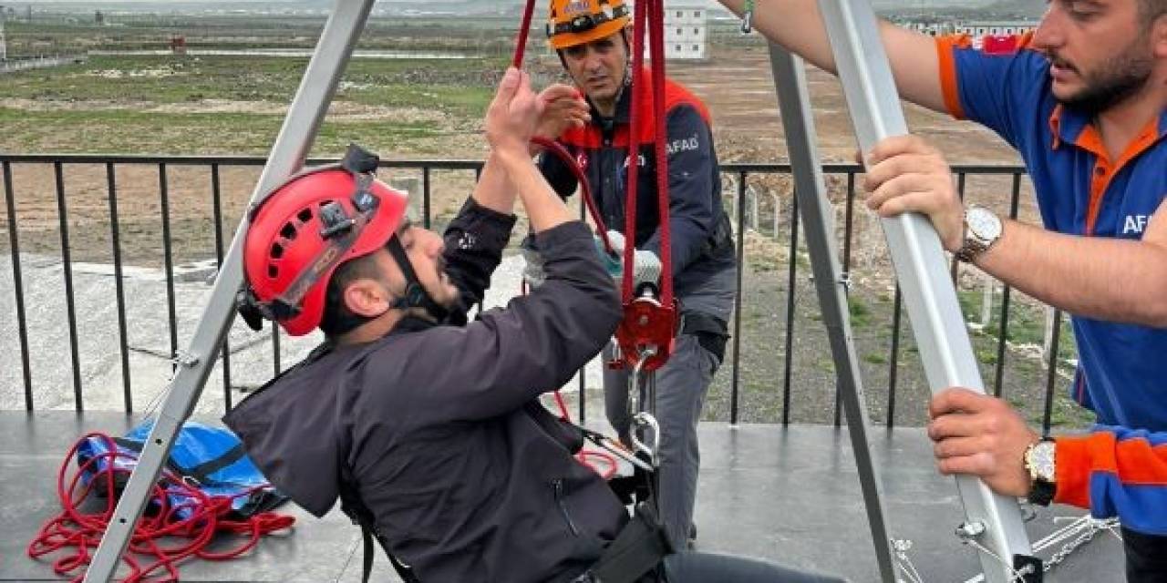 Kars Afad’ın Eğitimleri Sürüyor