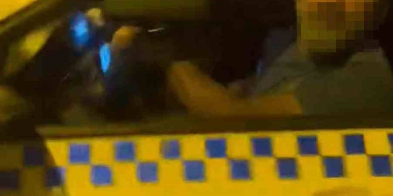 İstanbul’da Taksici Dehşeti Kamerada: Ücret Karşılığı Birlikteliği Kabul Etmeyen Kızlara Küfür Etti