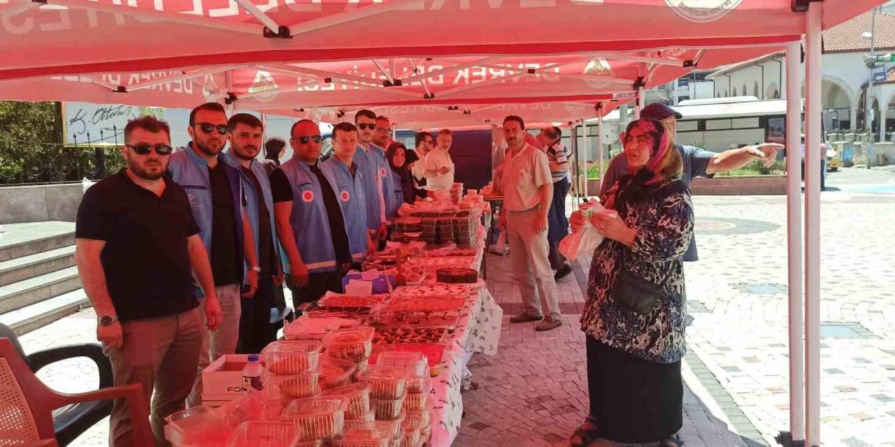 Gençlik Koordinatörlüğünden Hayır Çarşısı