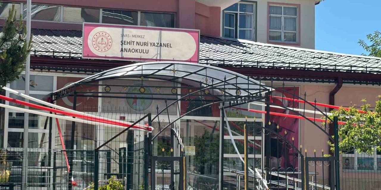 Anaokulunda Bir Anda Yere Yığıldı, Hastanede Hayatını Kaybetti