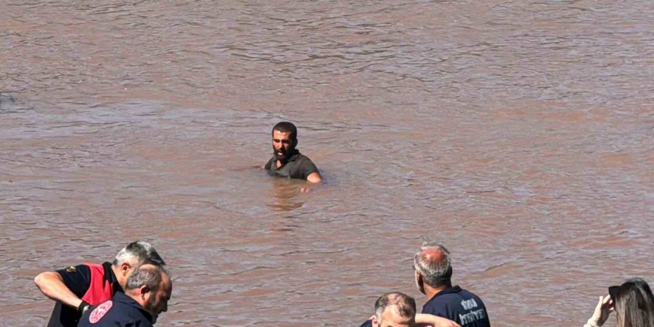 Bindiği At Kaçırdı, Kızılırmak’ta Boğulmaktan Son Anda Kurtarıldı