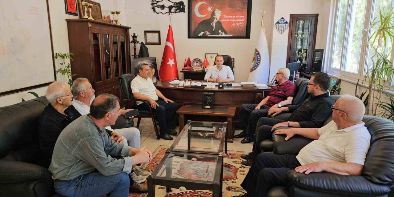 Usta Siyasetçi Gönül’den Başkan Doğanca’ya Öğüt: “Siyaset Bir İnanç Ve İnat Meselesidir”