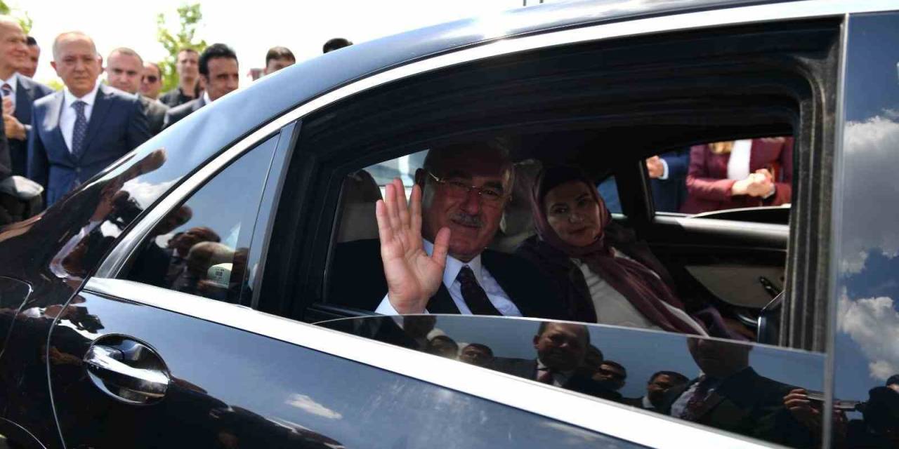 Eski Yargıtay Başkanı Akarca İçin Veda Töreni Düzenlendi