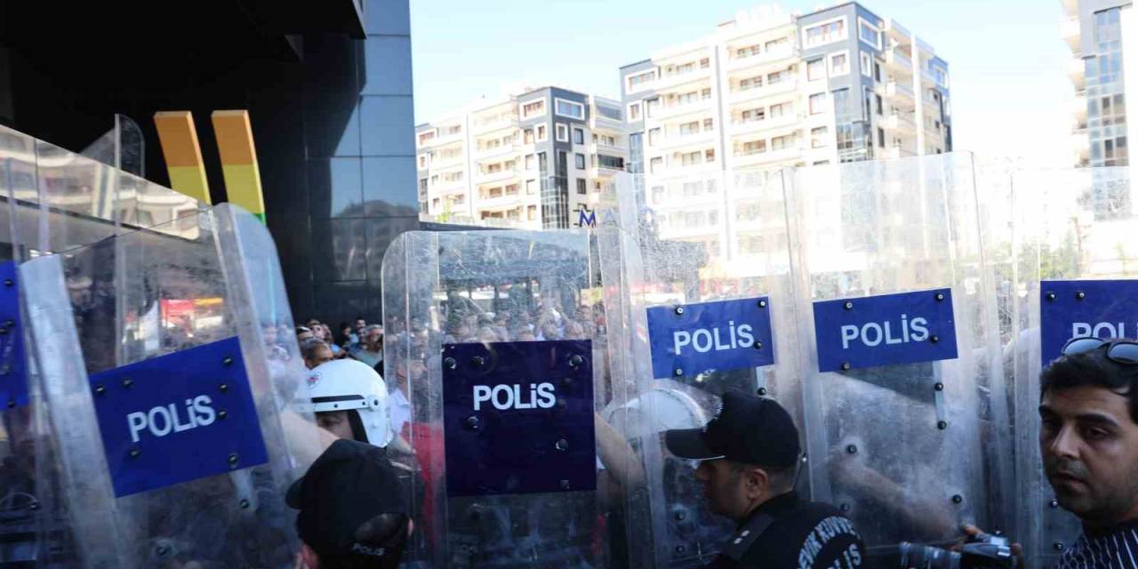 Diyarbakır’da Dem Parti’den ‘Kayyum’ Açıklaması