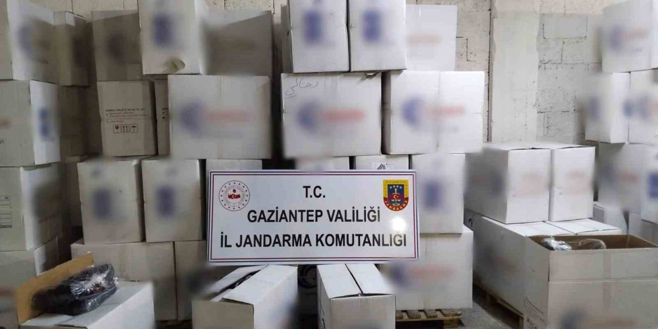 Gaziantep’te 2 Milyon 670 Bin Tl Değerinde Sahte Terlik Ele Geçirildi