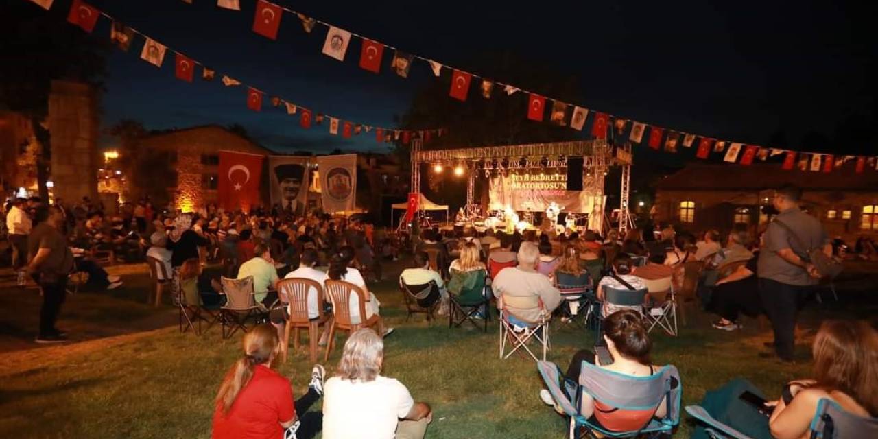 Nazım Hikmet, Selçuk’ta Bedreddin Oratoryosu İle Anıldı