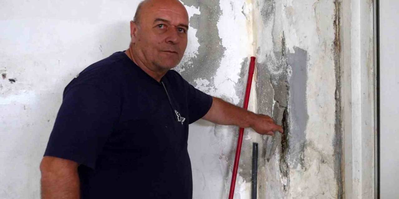 Bahçelievler’de Kolonları Patlayan İş Yeri Sahibinin Kiracısından Akıl Almaz İsteği “Çatlakları Sıvayıp Boyayın”