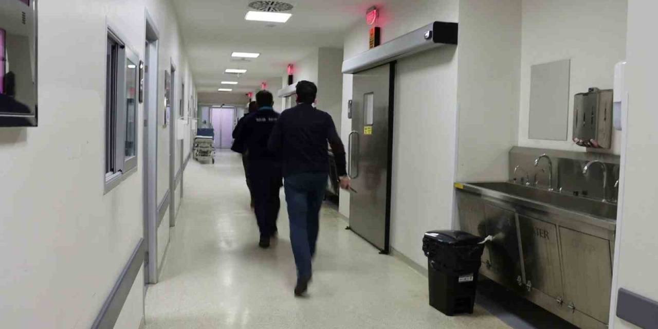 Ameliyathanede Yangın Çıktı, Hastalar Tahliye Edildi