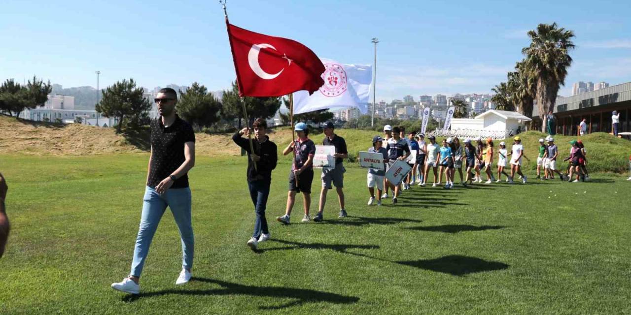 Okul Sporları Golf Türkiye Şampiyonası Başladı