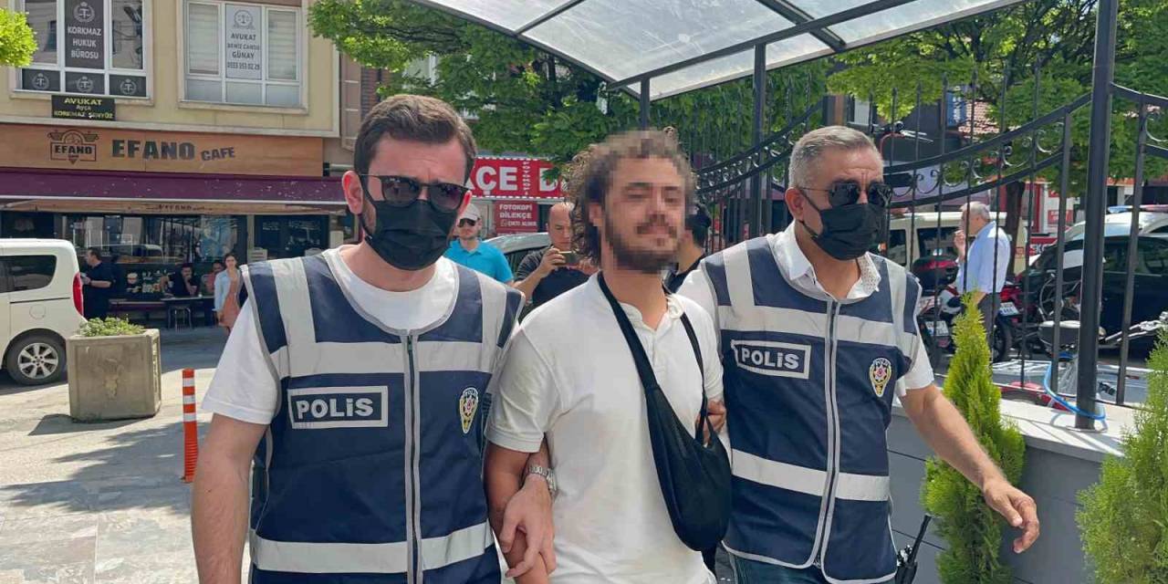 Alkollü Şekilde Camilere Girerek Kur’an-ı Kerim Yırtan Şüpheli Adliyeye Sevk Edildi