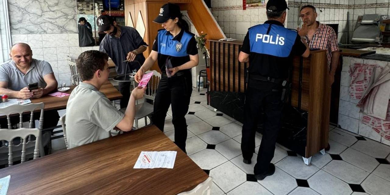 Samsun Polisi Vatandaşları Bilgilendirdi