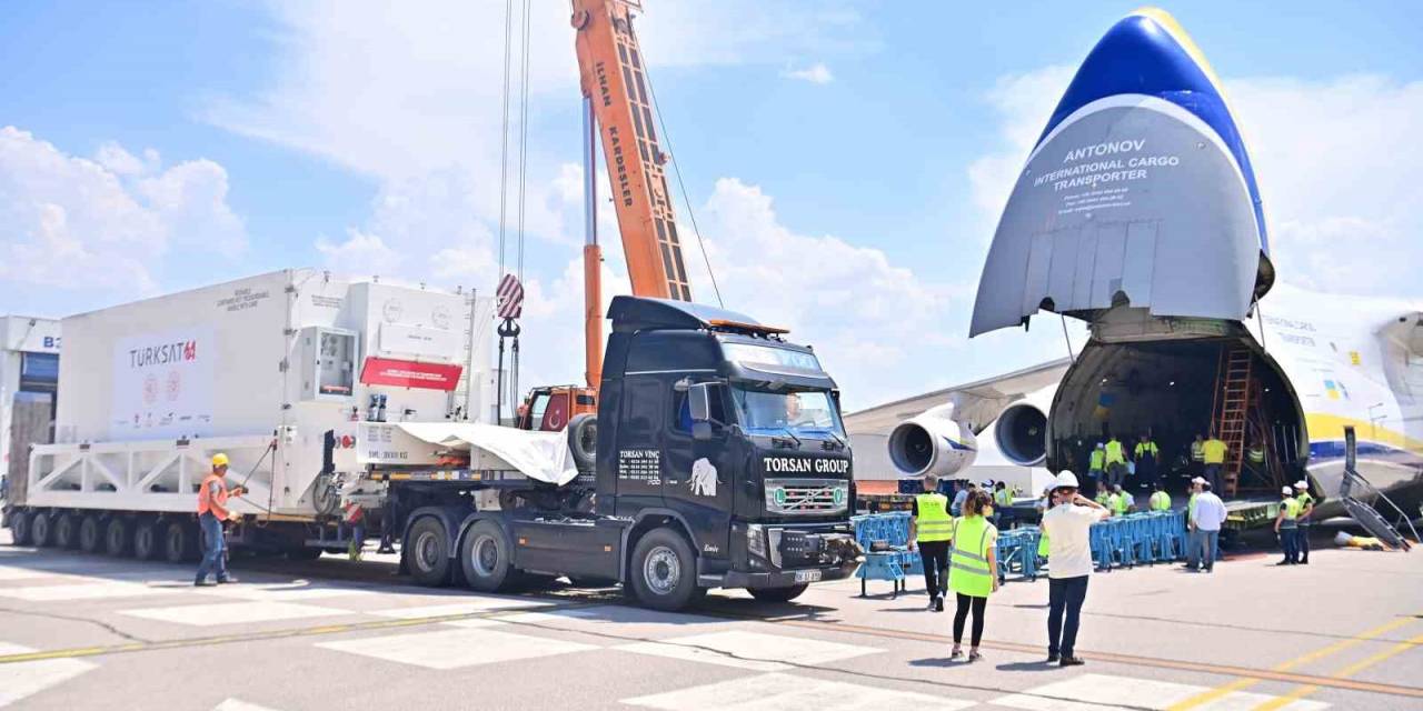 Ulaştırma Ve Altyapı Bakanı Uraloğlu: “Türksat-6a’yı Temmuz’un İkinci Haftası Yörüngesine Yollayacağız”