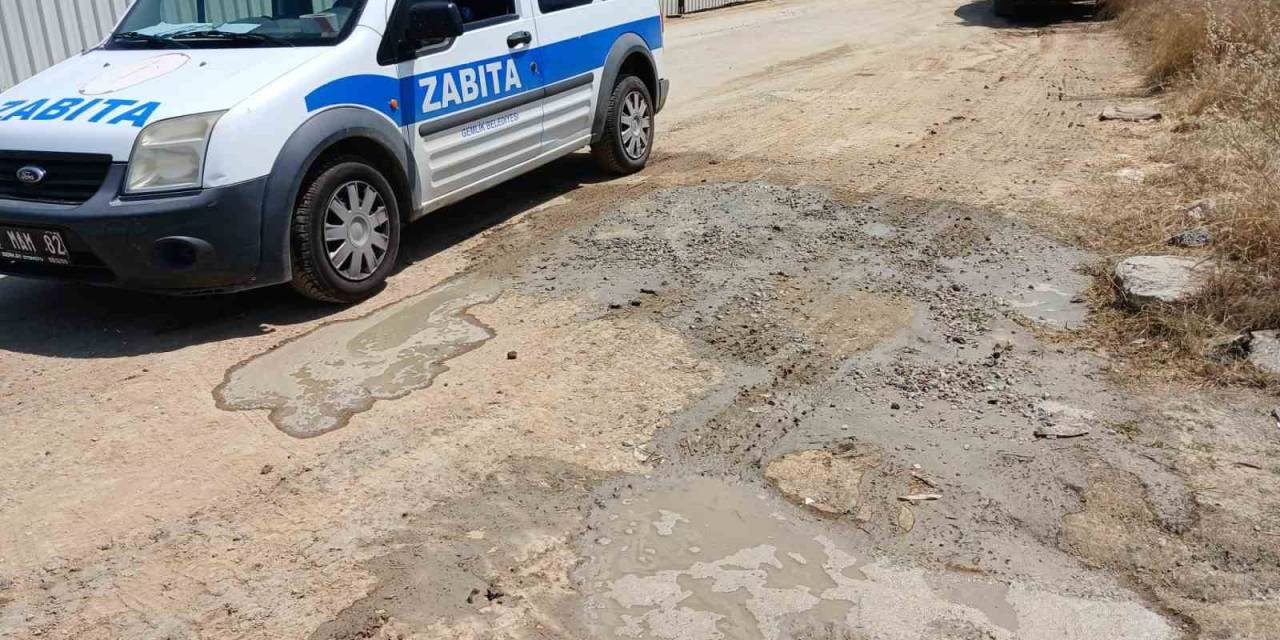 Gemlik’te Sokağa Beton Döken Firmaya Ceza Kesildi