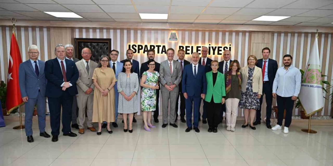 Ab Büyükelçileri Isparta’da Başkan Başdeğirmen İle Bir Araya Geldi