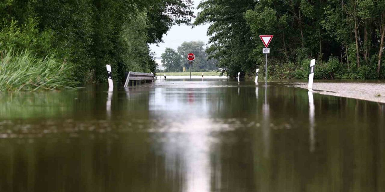 Almanya’da Sel Felaketi: 5 Ölü, 1 Kayıp