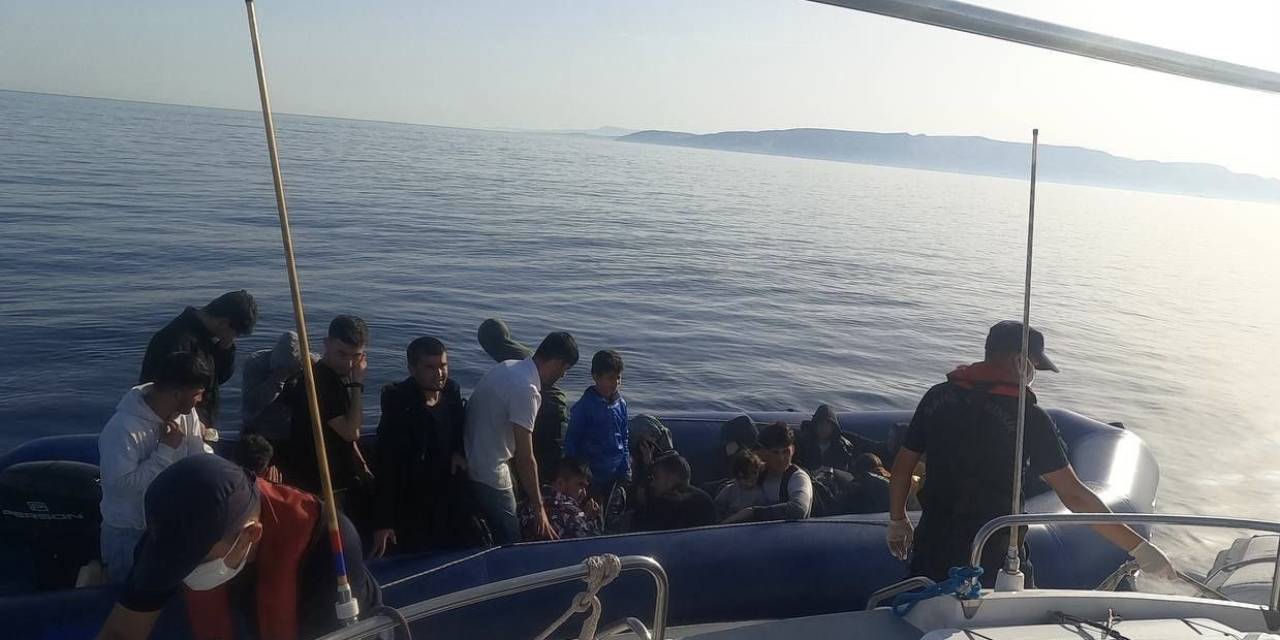 Ayvacık Açıklarında 29 Kaçak Göçmen Kurtarıldı