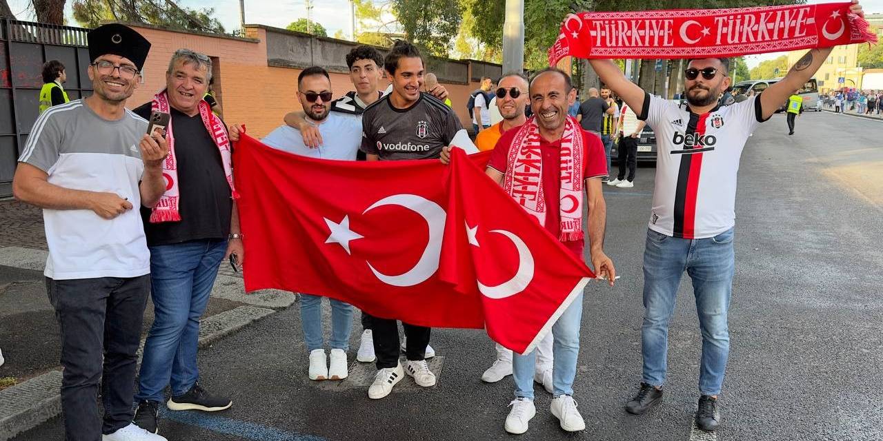 Türk Taraftarlardan, İtalya Maçına Yoğun İlgi