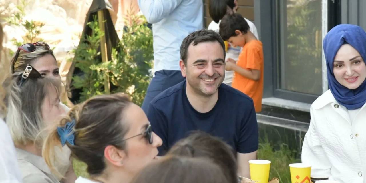 Özlü: "Vatandaşlarımızı Ortak Yönetimimize Dahil Ediyoruz"