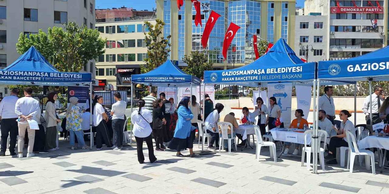 Gaziosmanpaşa’da “Kariyer Ve İstihdam Fuarı” Düzenlendi